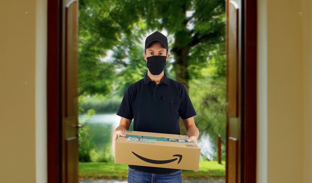 How Can a Courier Service SaaS Application Revolutionize Your Delivery Business?